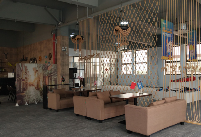 雷力接待區(qū)-電動(dòng)空氣調(diào)節(jié)閥