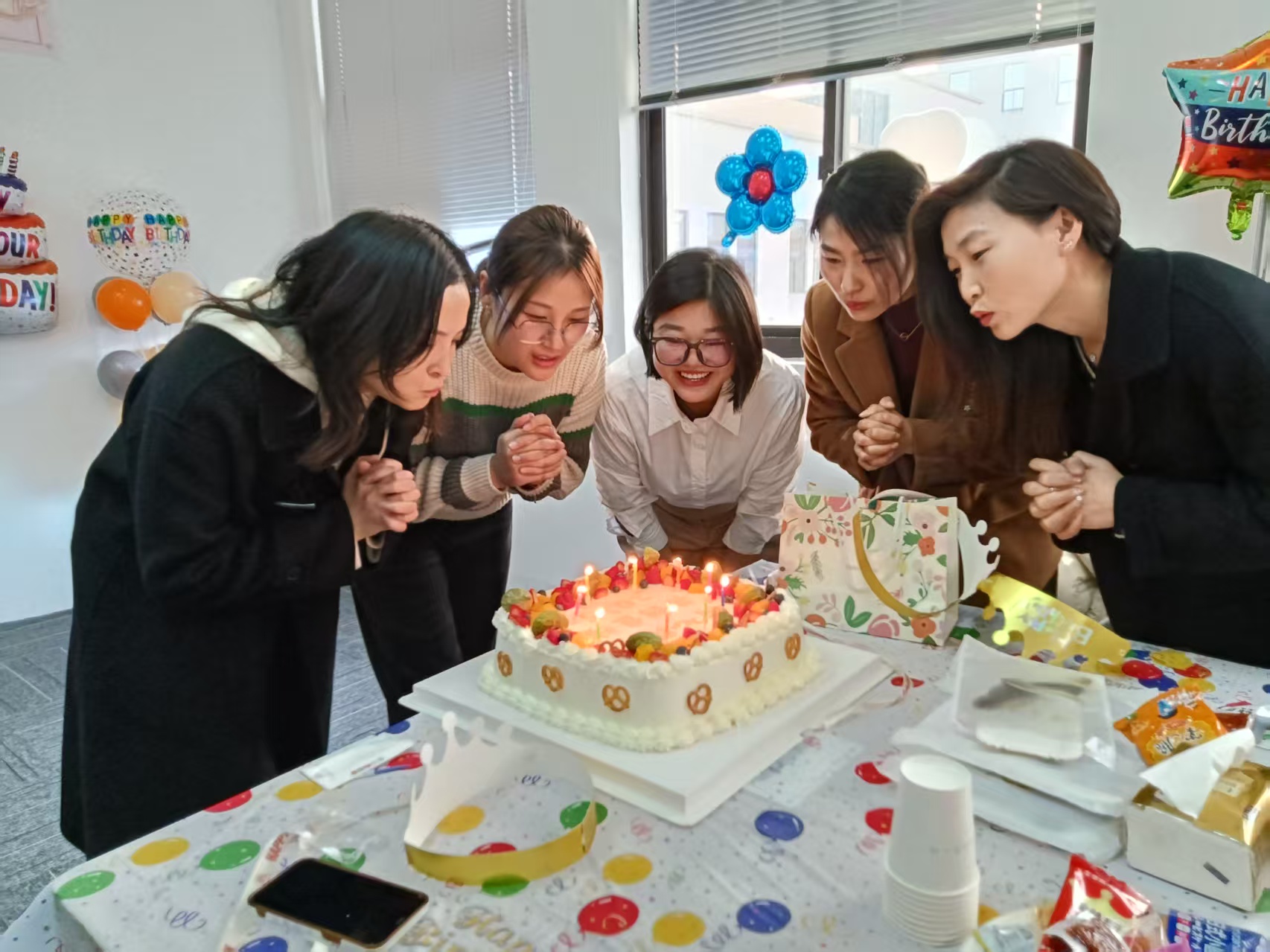 雷力2月生日會.jpg 雷力2月生日會.jpg