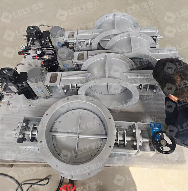 耐高溫通風(fēng)蝶閥.jpg 耐高溫通風(fēng)蝶閥.jpg